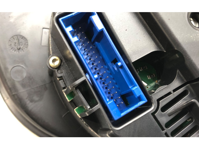 Панель приборов 3B0920827A   Volkswagen PASSAT B5.5       