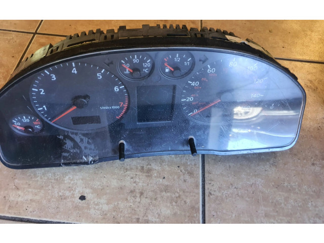 Přístrojová deska  Audi A6 S6 C5 4B 2001 4B0920980H, 110008948008  