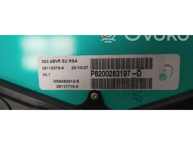 Přístrojová deska  Nissan Primastar 2002 P8200283197D  