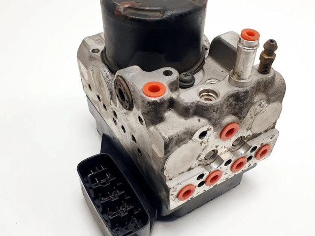 Jednotka ABS 1338005510, 4454053030   Lexus IS 200-300 2002