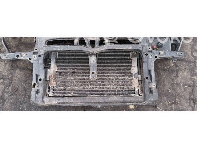 Комплект радиатора    Volkswagen Golf IV 1998