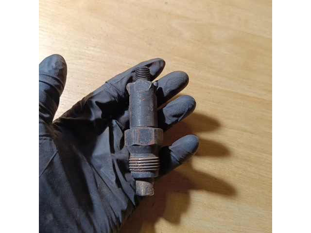 Vstřikovač LCR6730701B   Ford Sierra  pro naftový motor 2.3  