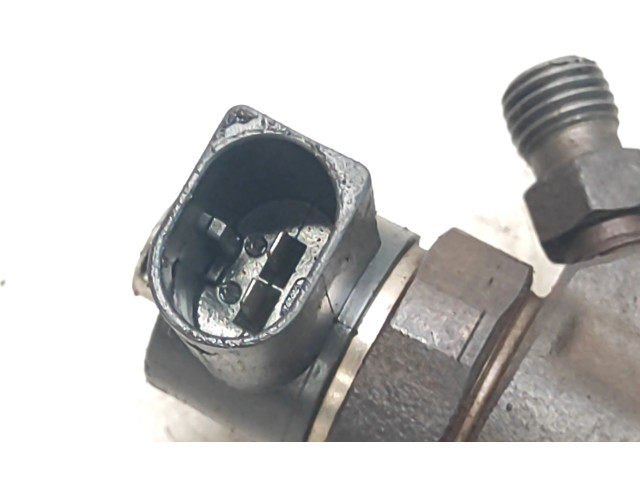 Форсунка 0445110114, 057130276H    Audi A8 S8 D2 4D   