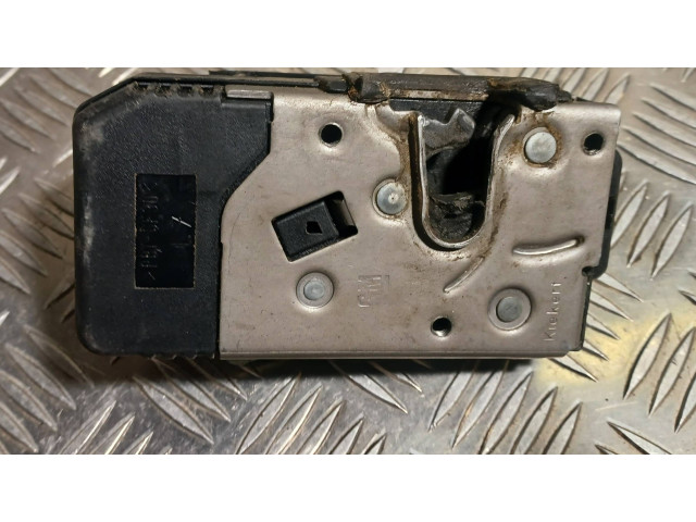 Замок багажника 8200282323, 93851810    Renault Trafic II (X83) 2001 - 2014 года