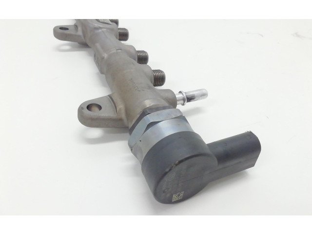 Vstřikovací lišta 851162903, 851162903   BMW 1 F20 F21     