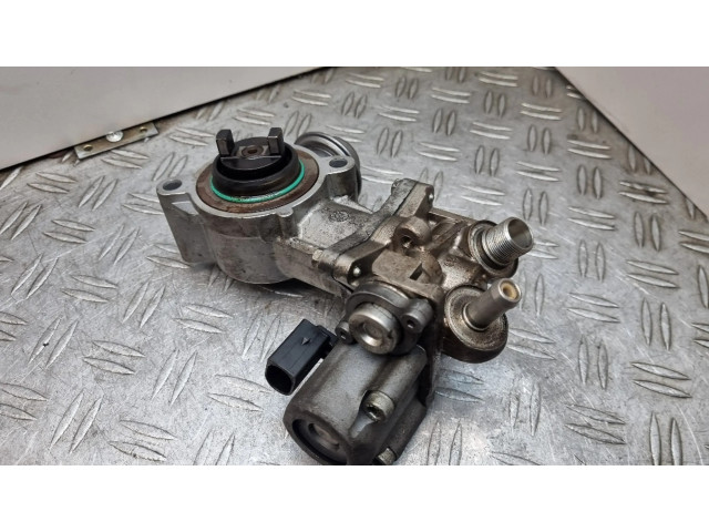 Vstřikovací čerpadlo A2710702201   Mercedes-Benz C W204  pro benzínový motor 2.0  