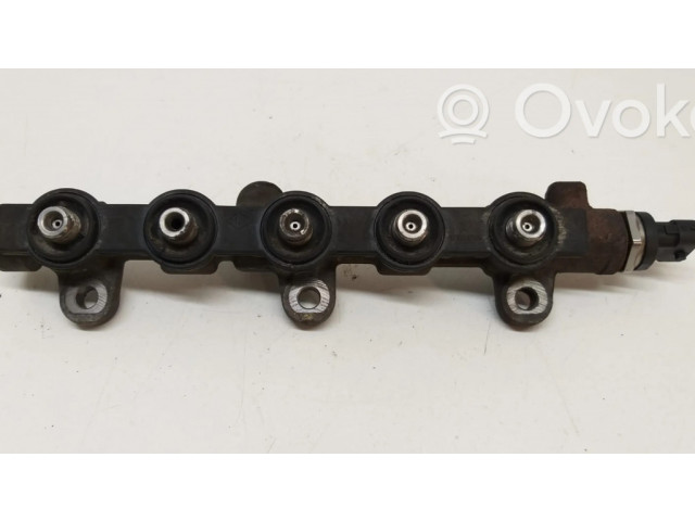 Vstřikovací lišta 0445214196, 8200954113   Renault Trafic II (X83)  pro naftový motor 2.0  