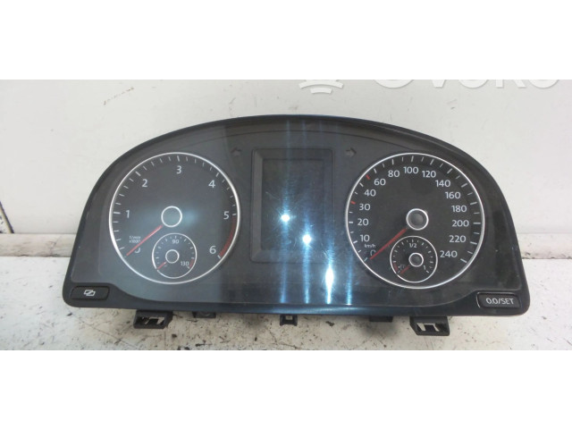 Панель приборов 2K0920875A   Volkswagen Caddy       