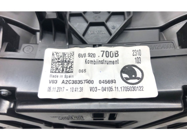 Přístrojová deska  Skoda Fabia Mk3 (NJ) 2014 6V0920700B  
