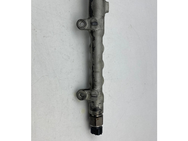 Vstřikovací lišta 894580050   Toyota Auris 150     