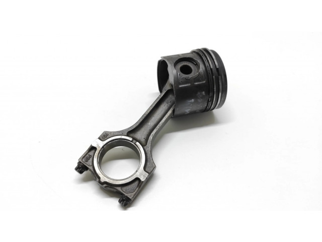 Píst    BMW 5 E39  pro naftový motor 3.0 M57 M57/DP71/430/267T/2M