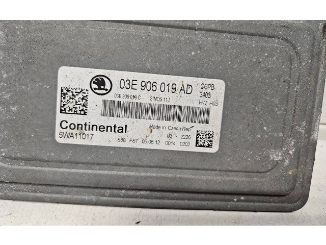 Блок управления двигателя 03E906019AD, 5WA11017   Skoda Roomster (5J)      
