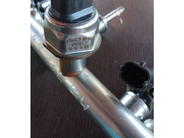 Vstřikovač V75668051, V7591623   Citroen C4 I  pro naftový motor   