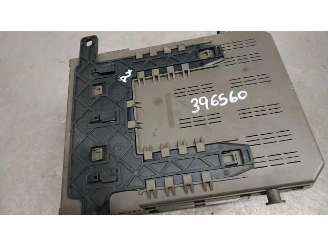 Блок предохранителей 9637466180   Citroen C5    