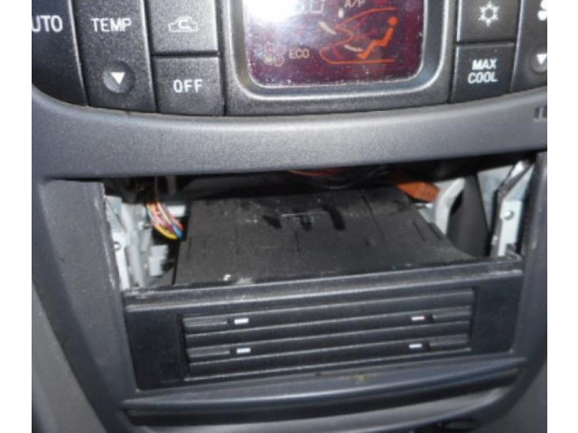 Zpětné zrcátko  Mitsubishi Carisma 1997  NT  