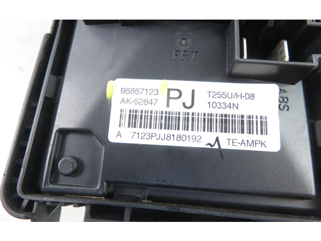   Pojistková skříňka 96867123, 96867123   Chevrolet Aveo 2011