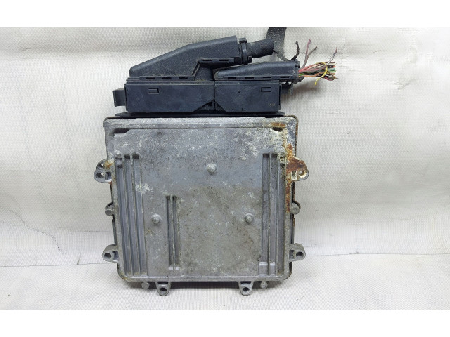 Блок управления двигателем ECU    A6391500679, 4M5112A650ND   Smart ForFour I