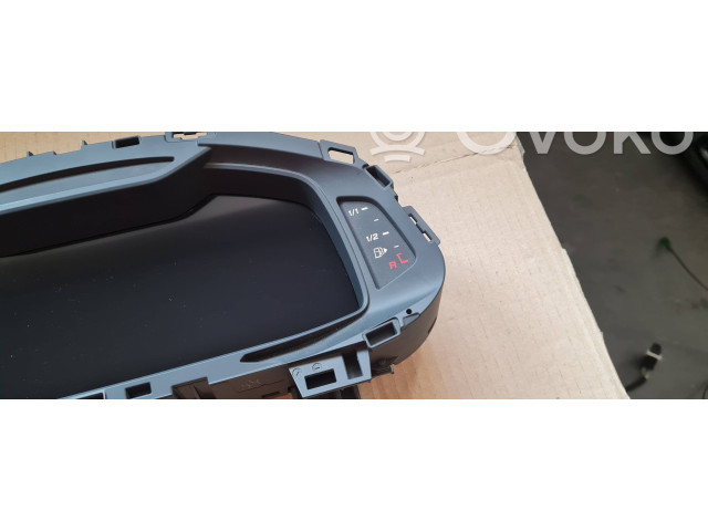 Přístrojová deska  Audi RS Q8 2024 4K0920790J, 0263749226  