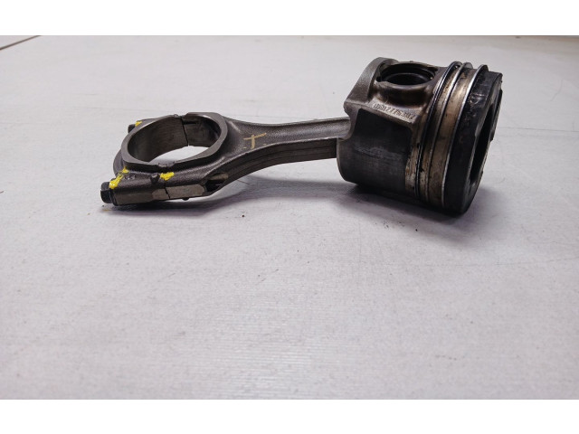 Píst 0687776302   Opel Mokka    B16DTH 