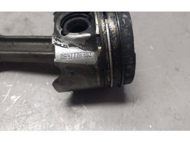 Vstřikovač 0687776302   Opel Astra J    B16DTL 