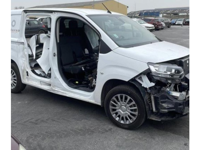 Jednotka ABS SU001B3993   Toyota ProAce City 2021