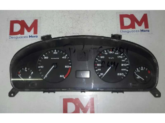 Přístrojová deska  Peugeot 406  9630372880  