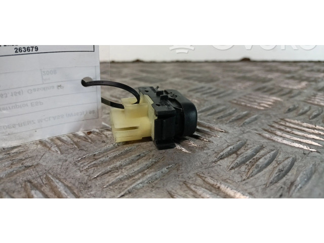 Дисплей    16382002710   Mercedes-Benz ML W163