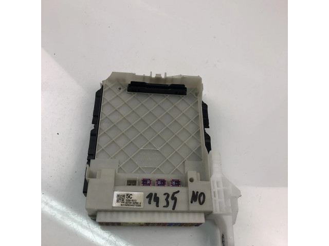   Pojistková skříňka 8273002P80   Toyota Corolla E210 E21 2018