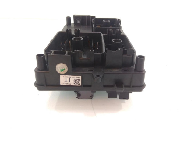   Pojistková skříňka 13255300, 529050199   Chevrolet Cruze 2013