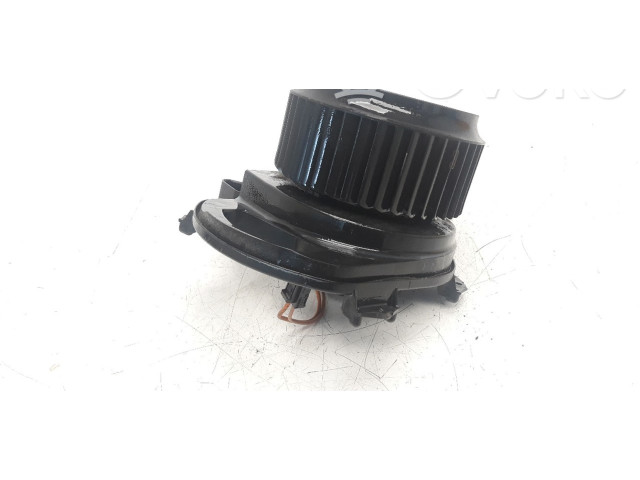 Вентилятор печки    A2469064200   Mercedes-Benz GLA W156
