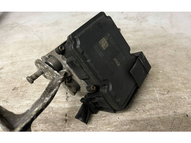 Jednotka ABS A2045454732   Mercedes-Benz C W204 2015
