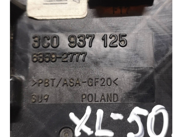 Блок предохранителей 3C0937125, 63592777   Volkswagen Sharan    