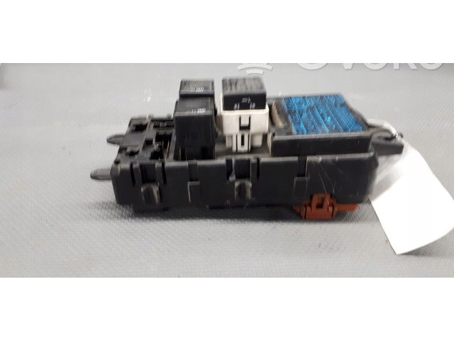 Блок предохранителей 2L040640   Mitsubishi Space Star    
