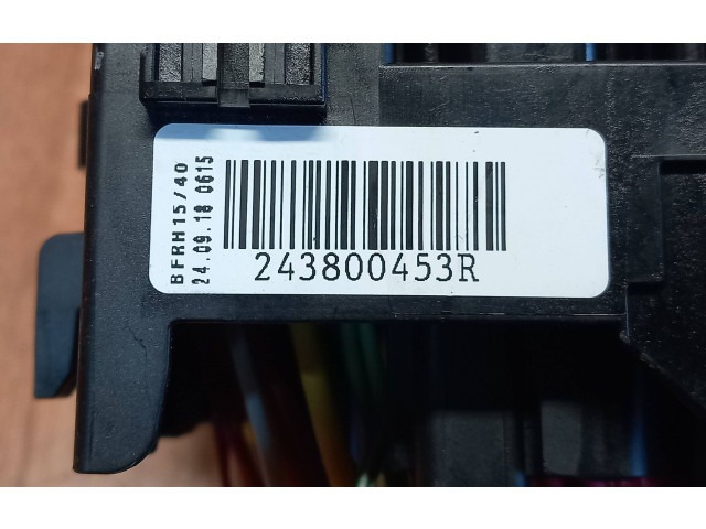  Pojistková skříňka 243800453R   Renault Megane IV 2019