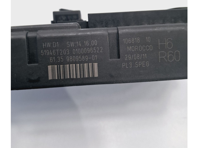 Блок предохранителей 9809589   Mini Cooper Countryman R60    