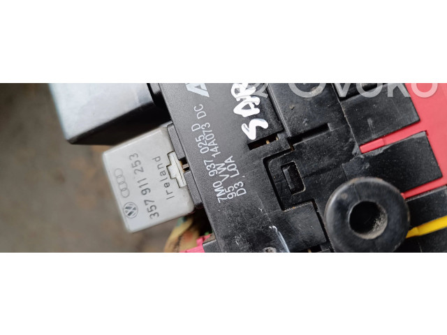 Блок предохранителей  357937039   Volkswagen Sharan    