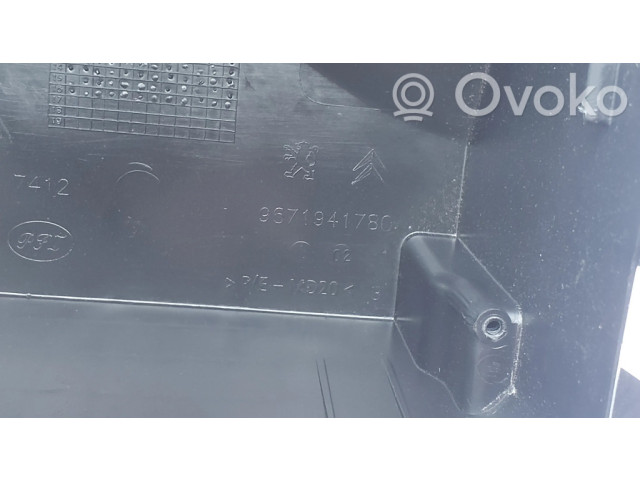   Pojistková skříňka 9671941780   Citroen C3 2019