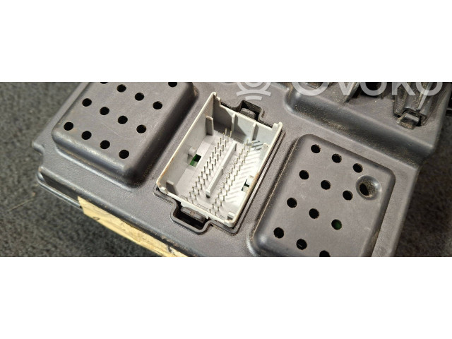   Pojistková skříňka 30728542, 05W365   Volvo S60 2007