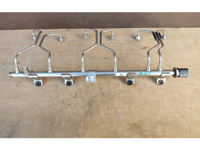Vstřikovací lišta 7848363, 13537848363   BMW M3 F80    000 