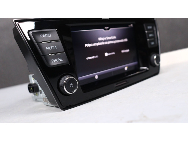 Радио/ проигрыватель CD/DVD / навигация 6V0035869J   Skoda Fabia Mk3 (NJ)