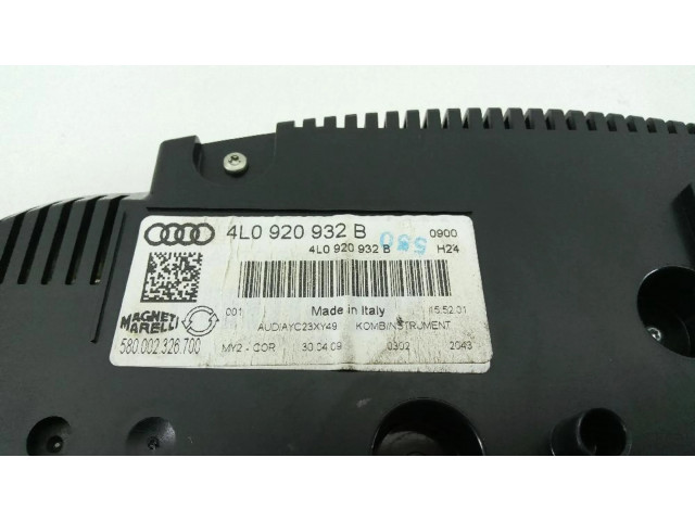 Панель приборов 4L0920932B   Audi Q7 4L       