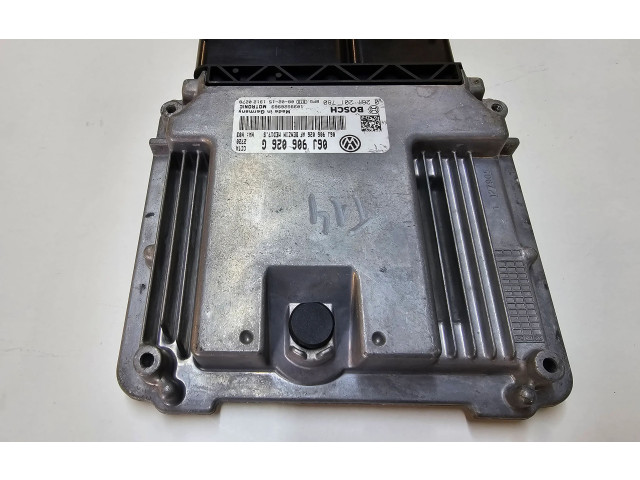 Блок управления двигателем Блок управления 06J906026G, 06J906026AF   Volkswagen Tiguan