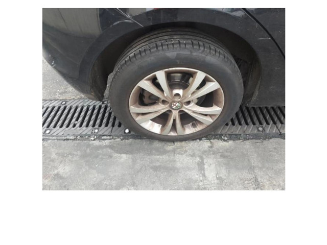 Zpětné zrcátko  Alfa Romeo Giulietta 2010  156119786  