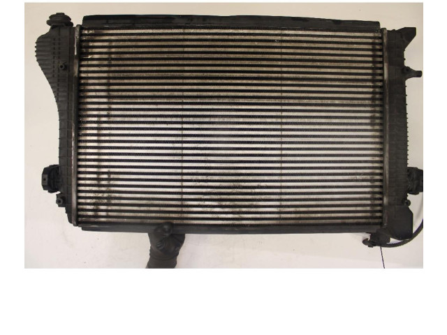 Интеркулер  1K0145803F, 1K0145803G   Volkswagen Golf Plus 