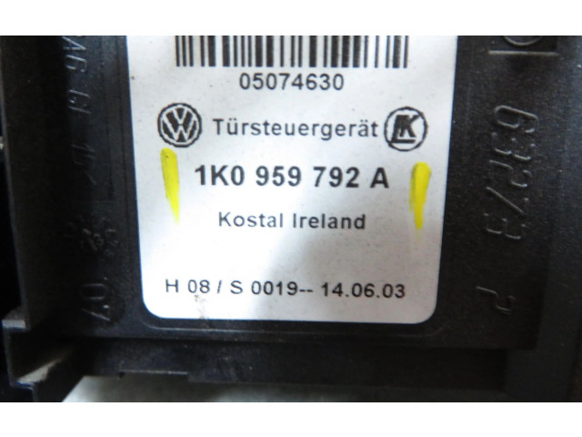 Блок управления двигателя 1T1837730R, 1K0959702B   Volkswagen Touran I