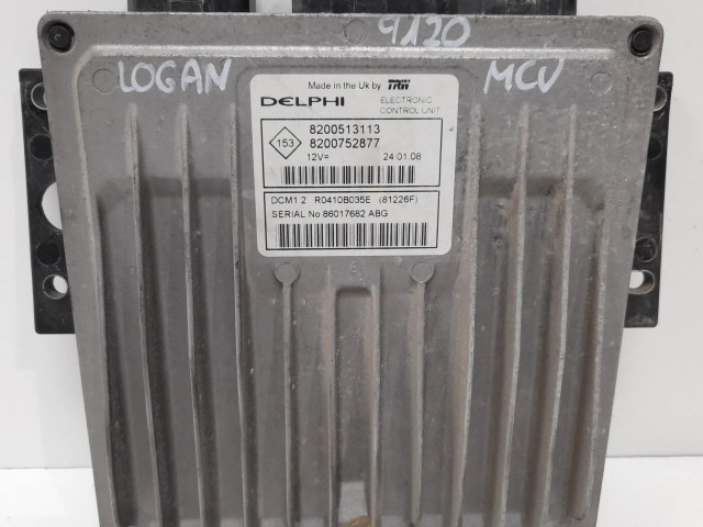 Блок управления двигателя 8200513113, 8200752877   Dacia Duster