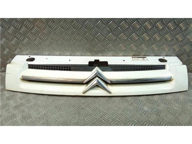 Передняя решётка Citroen Berlingo 2003-2007 года 9644758077, 9644758177      