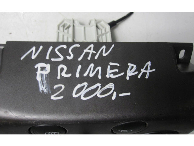 Vstřikovač    Nissan Primera     