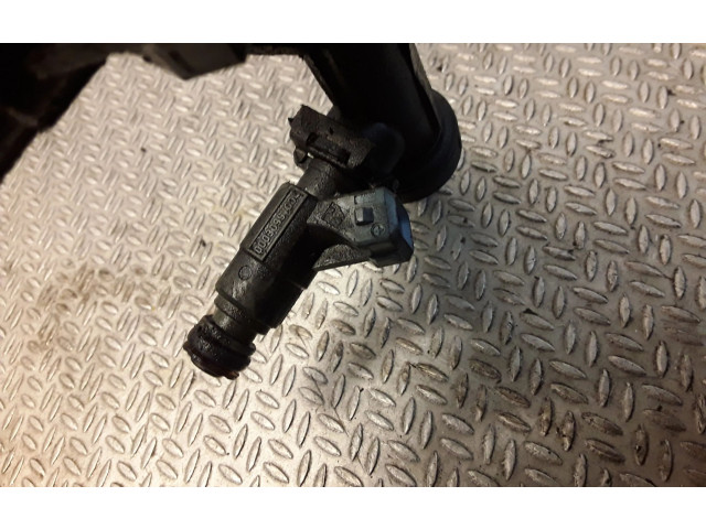 Vstřikovač 0003099V00, 1600700195   Smart ForTwo I  pro benzínový motor 0.6 M 160.910 