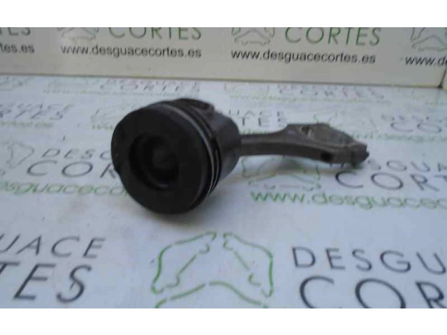 Píst 86L82   Mercedes-Benz ML W164     